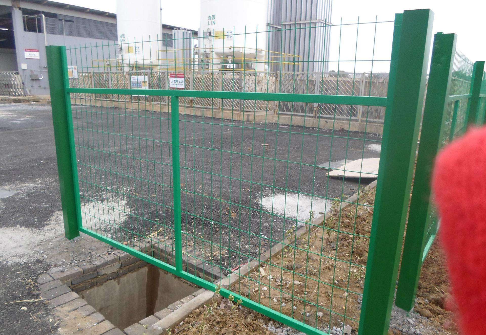 內(nèi)蒙古如何選擇優(yōu)質(zhì)的綠色鐵絲網(wǎng)呢？