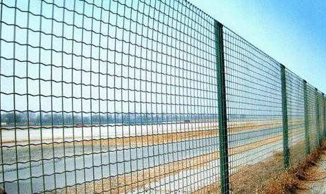 甘肅荷蘭網(wǎng)作用于臨邊護(hù)欄網(wǎng)