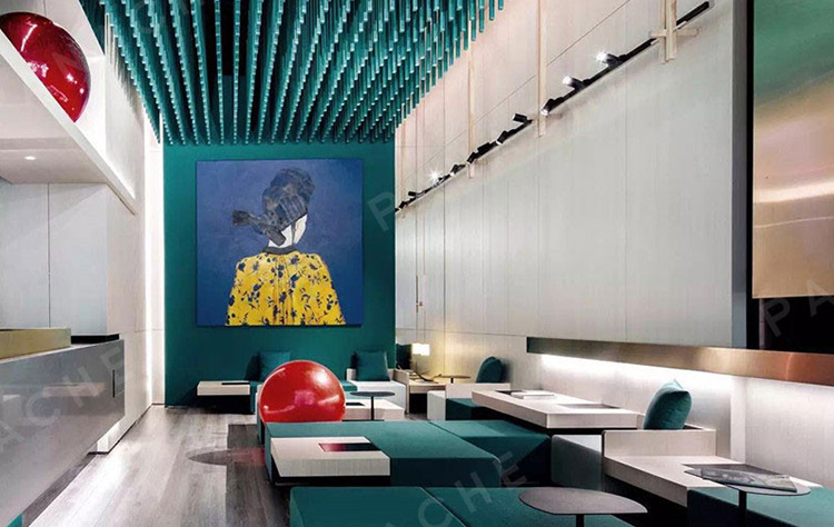 金屬木飾面廠(chǎng)家的選擇優(yōu)勢(shì)在哪里？服務(wù)多嗎？